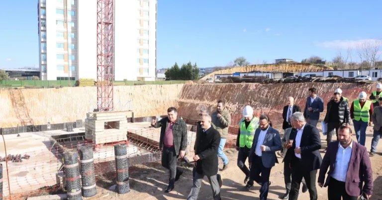 baskan-ciftci-spor-lisesi-insaatini-inceledi-Gcs77WJL.webp