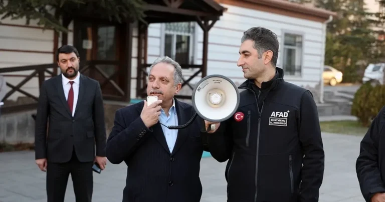 kayseri-talasta-deprem-tatbikati-bkCOGrMB.webp