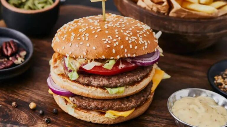 bir-hamburgerin-kalorisini-yakmak-icin-ne-kadar-kosmak-gerekir-B1BzLb1B.jpg