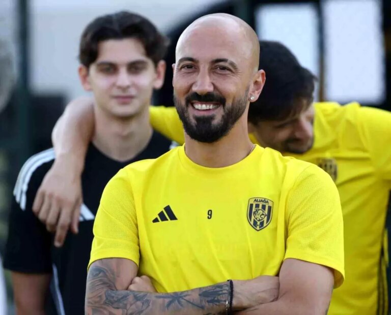 ahmet-ilhan-ozek-sampiyonluga-inaniyoruz-ffpAll9a.jpg