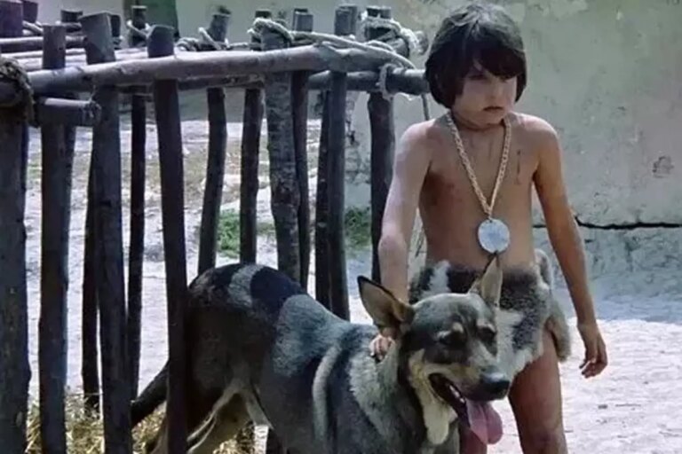 bu-gercegi-herkes-bilmez-tarkan-filmindeki-o-meshur-cocuk-unlu-ismin-ogluymus-EO4gdr29.jpg