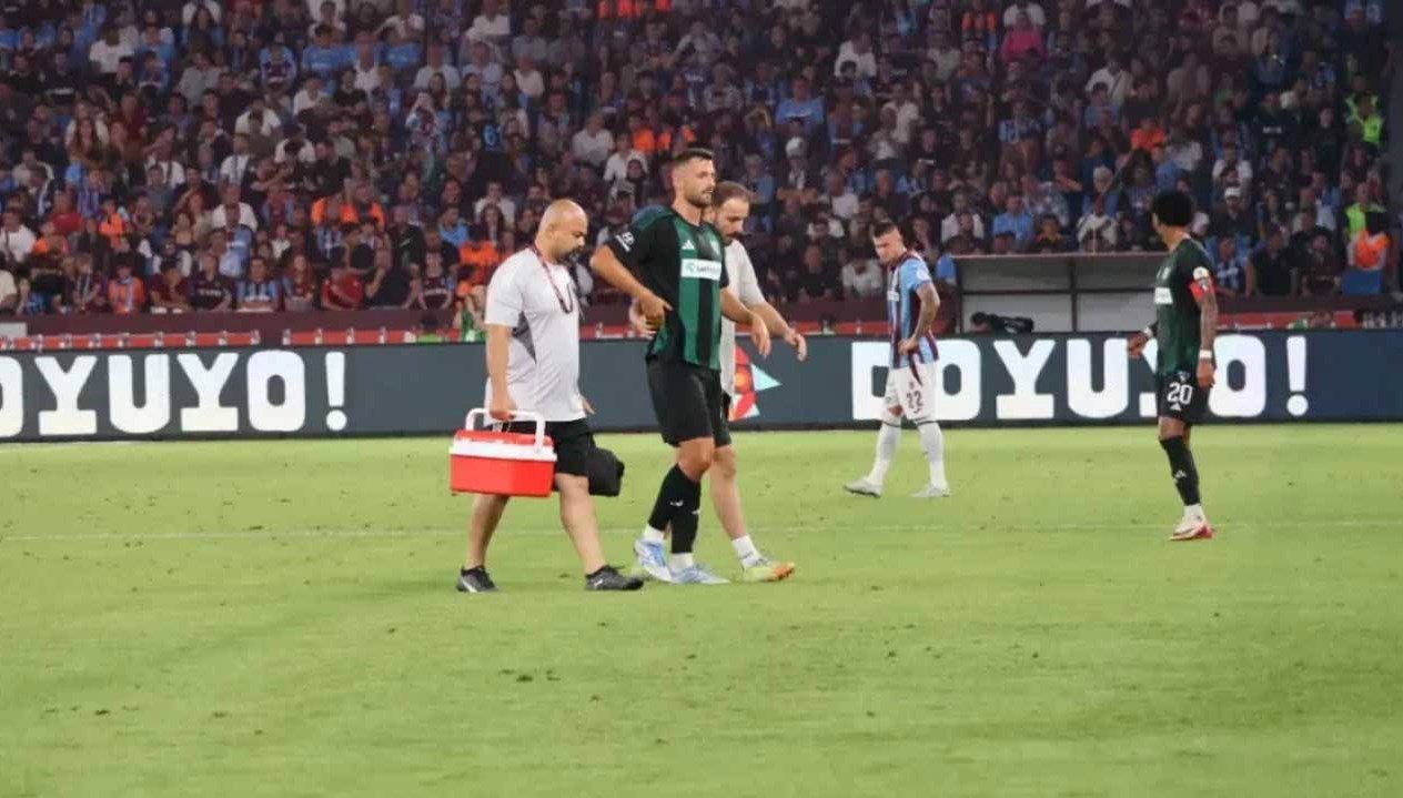 yeni-transferden-kotu-baslangic-sezonun-ilk-macinda-capraz-baglari-koptu-RqtMMnkS.jpg