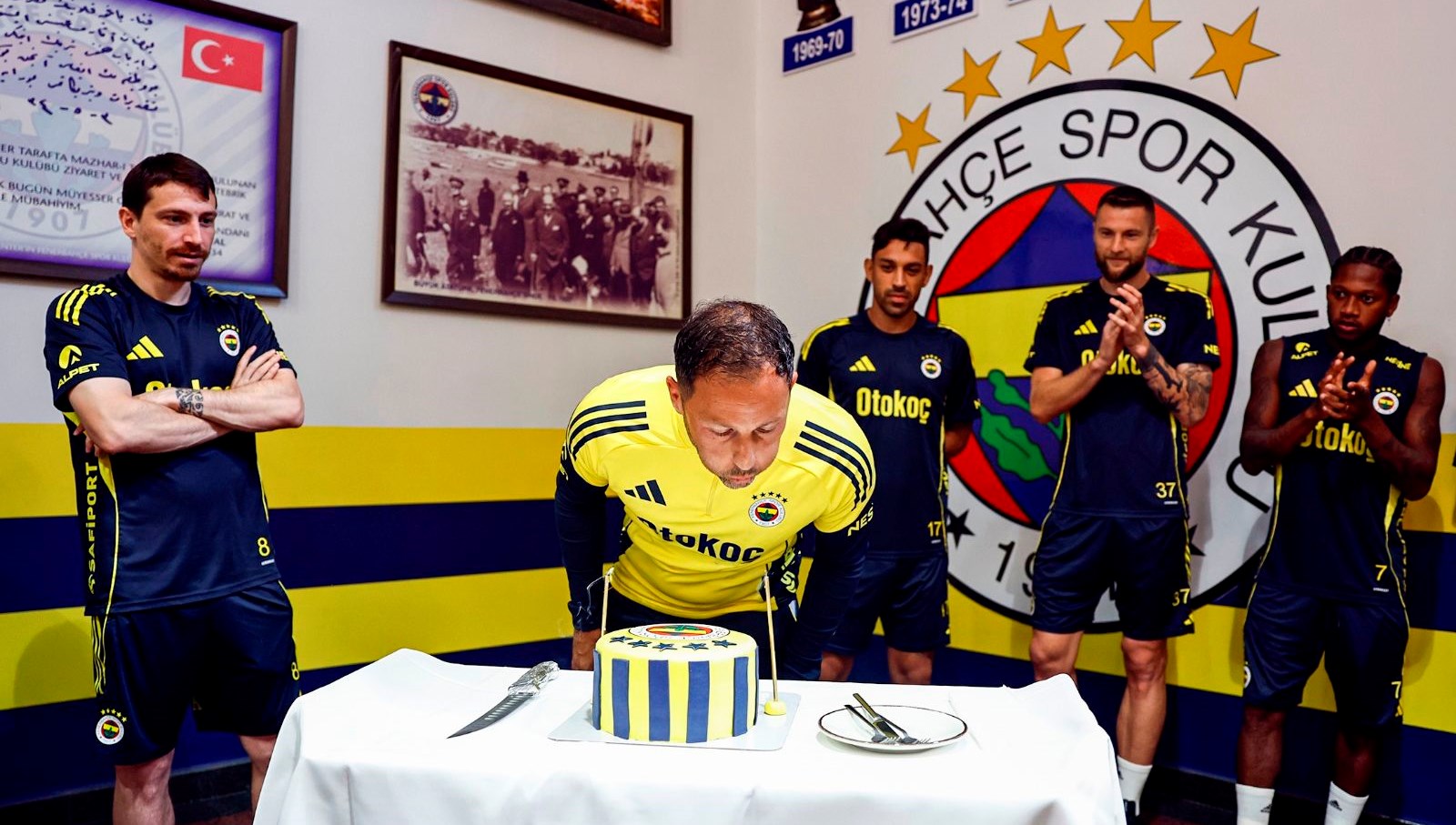 domenico tedesconun dogum gunu kutlandi mDIhurRT