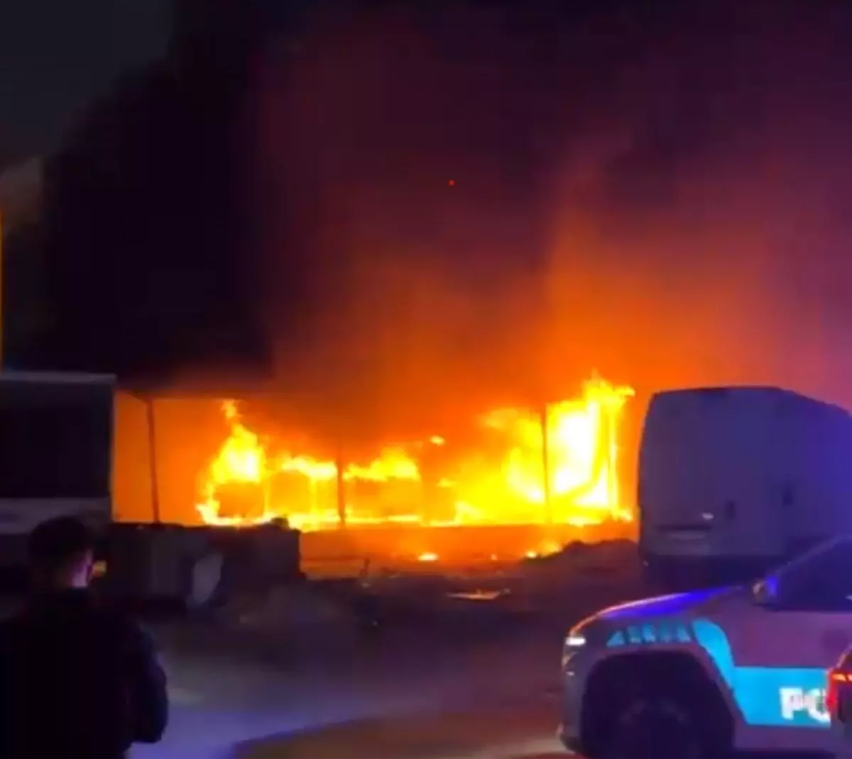 izmirde mobilya fabrikasinda yangin rktRDDvM