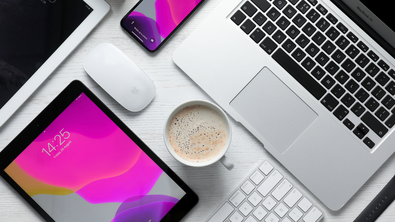 macos tahoe ipados 26 ve watchos 26 guncellemeleri yayinlandi RPrvalkZ