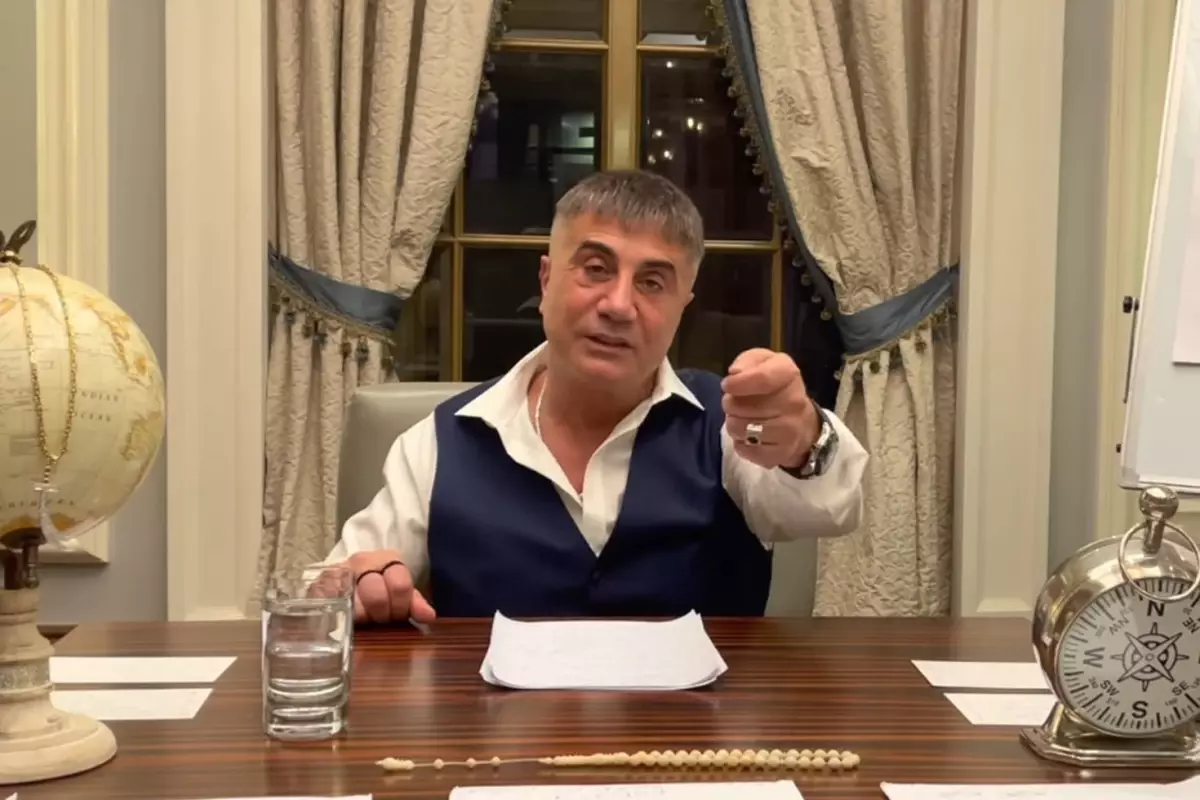 sedat pekerin videolarinda adi gecen cihan eksioglu gozaltina alindi GF77aCAV.jpg