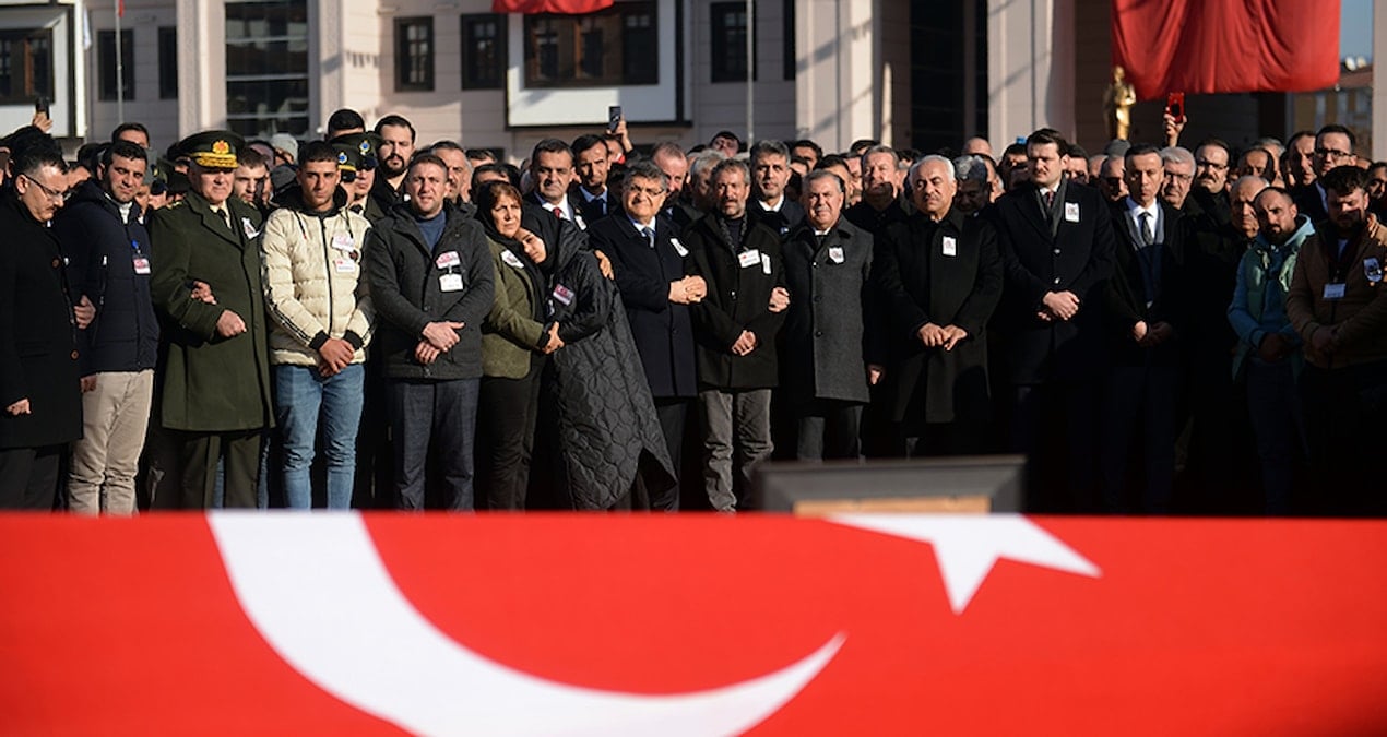 trabzonda yamactan duserek olen polis memuru son yolculuguna ugurlandi 7eDYR238